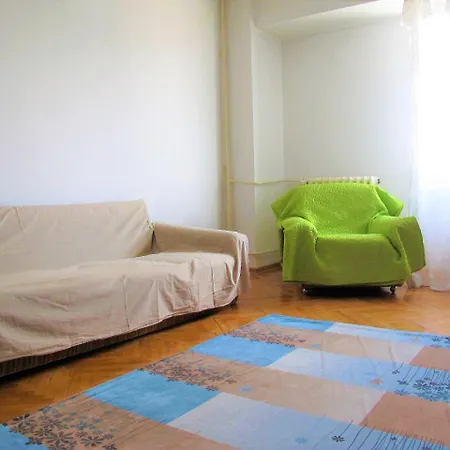 Apartment With 2 70 Sqm And Balcony, Central Near Gara De Nord, Opera House